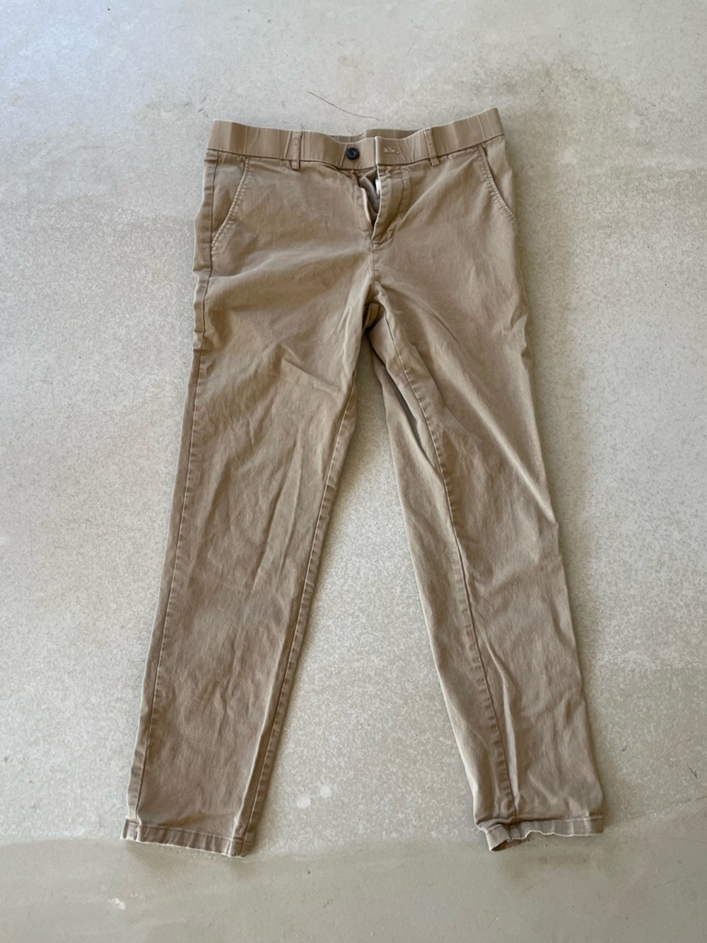 Slim Straight Chino Pants in Khaki